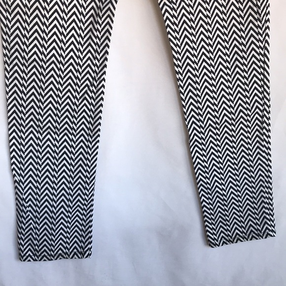 Volcom black and white Chevron pattern pants, 11 - Picture 10 of 16